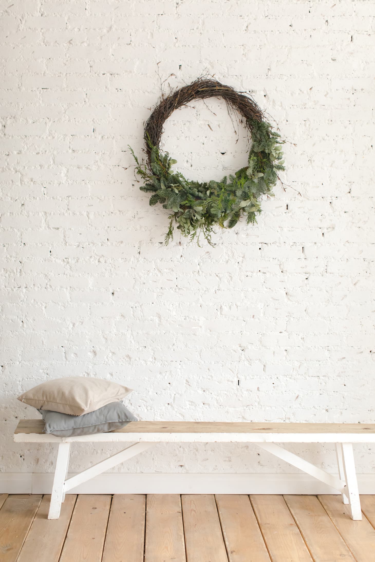 How to Hang a Wreath on Any Surface | Apartment Therapy