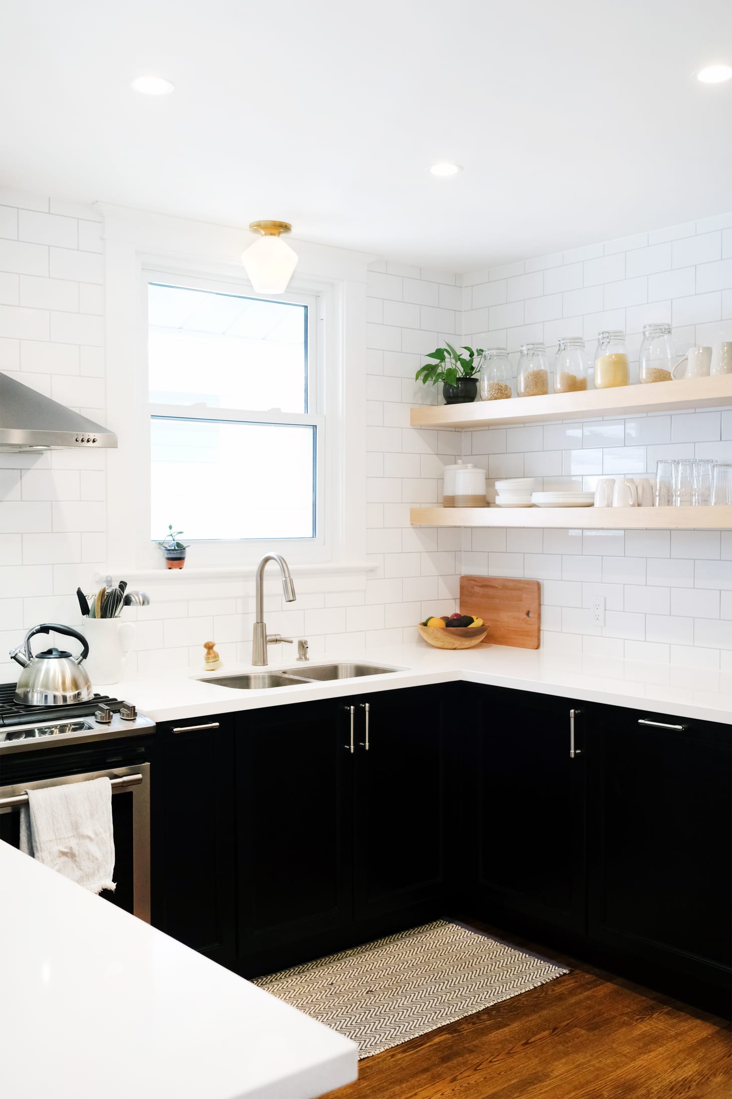 This 1920s Bungalow Got A Gorgeous Makeover With Ikea