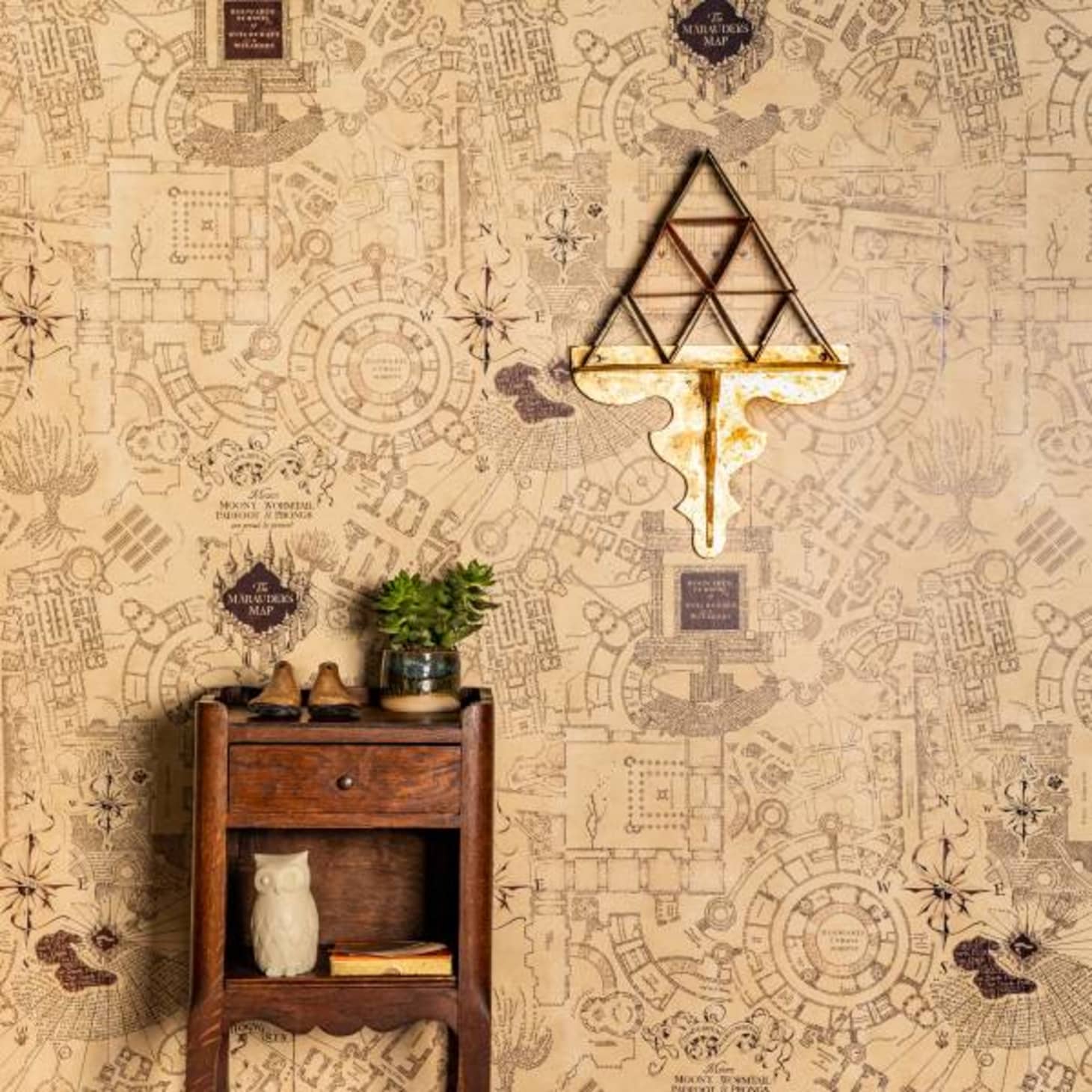 Turn Your House Into Hogwarts With Harry Potter Wallpaper