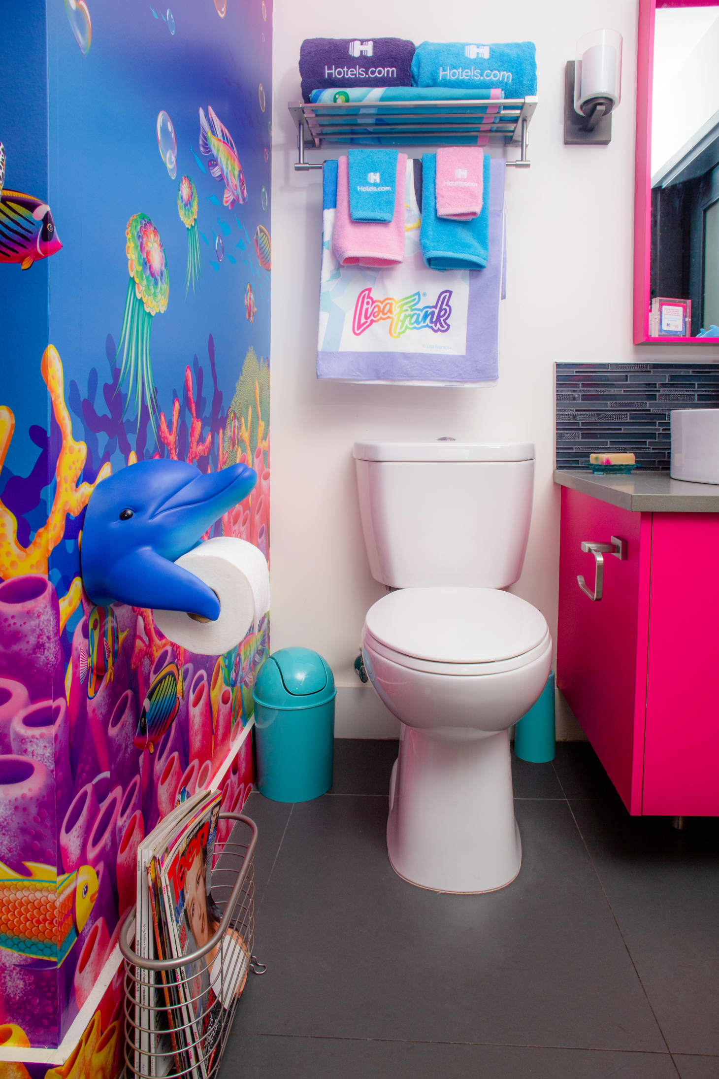 Lisa Frank Flat Hotels Com Apartment Therapy