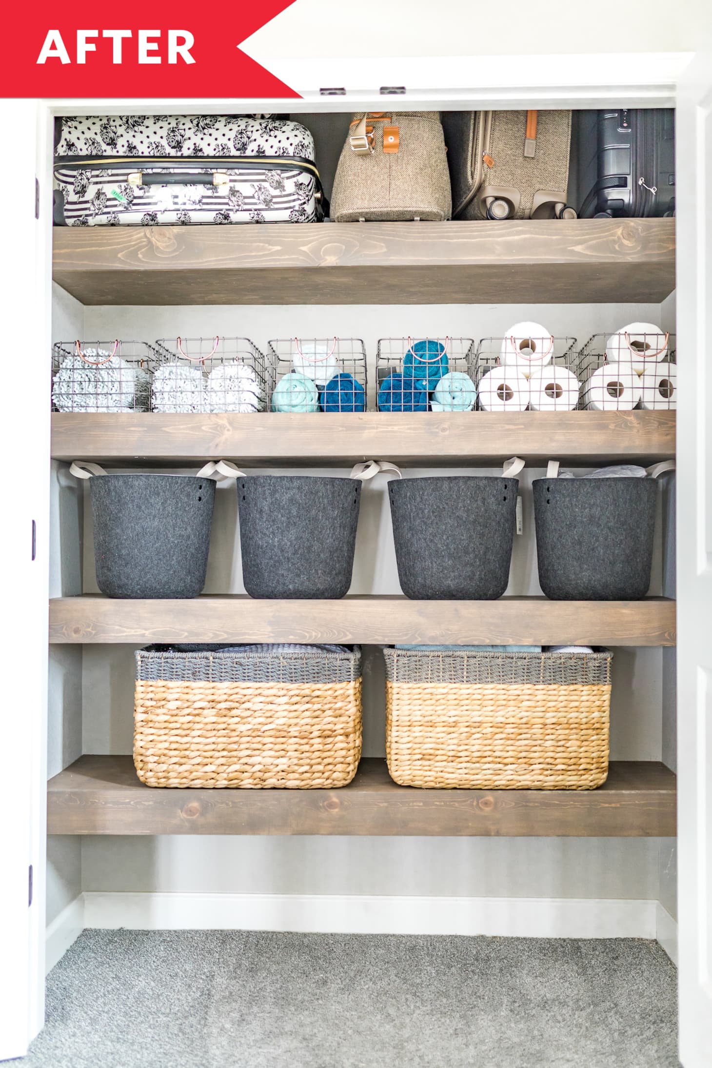 before-after-an-organized-linen-closet-that-actually-looks-stylish