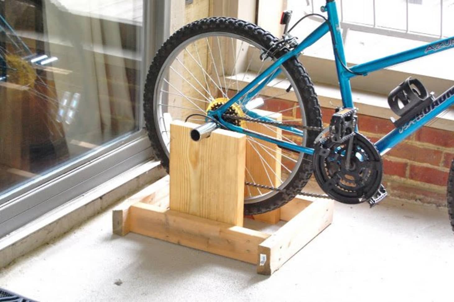 DIY Ideas: 9 Bike Stands You Can Make Yourself | Apartment Therapy