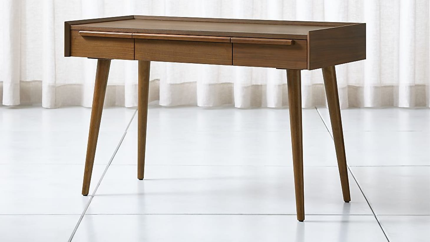 10 Best Desks for Small Spaces Narrow & Small Desks to Buy