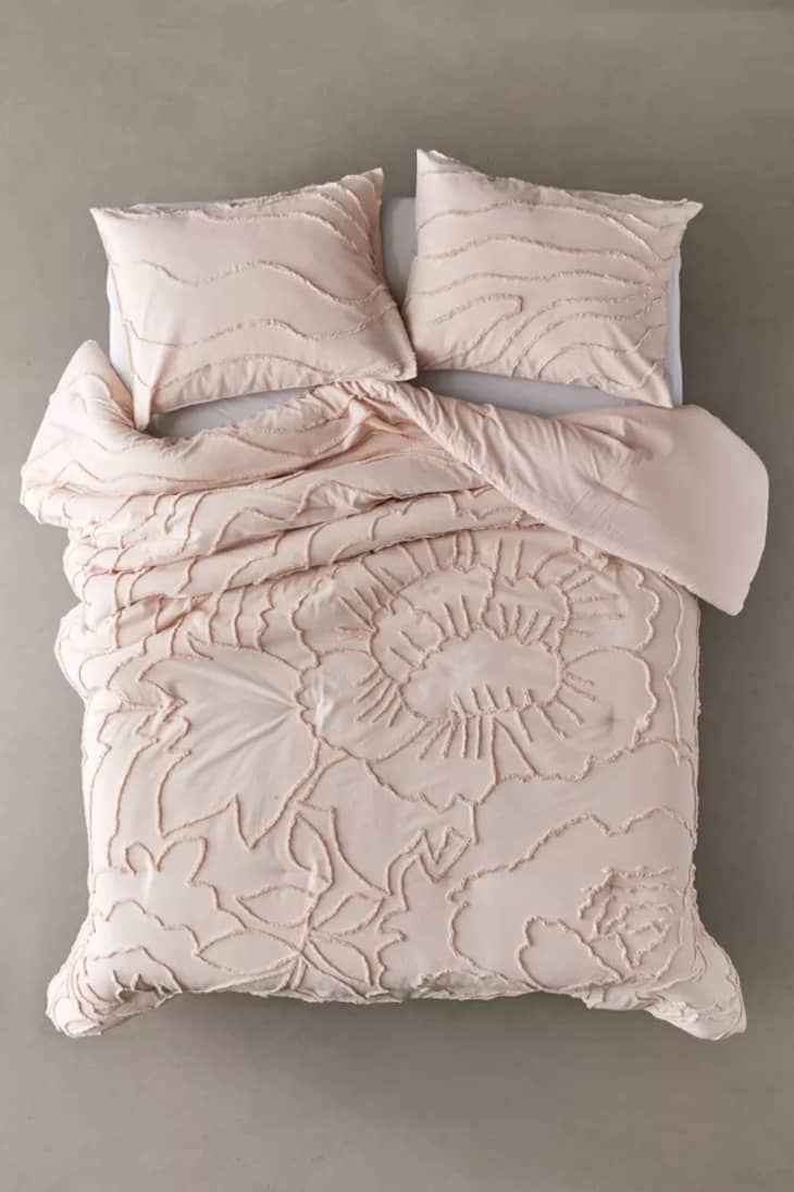 Margot Tufted Floral Comforter, Queen at Urban Outfitters
