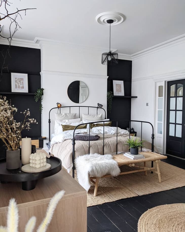 35 Minimalist Bedroom Ideas (With Photos of Inspiring Decor ...