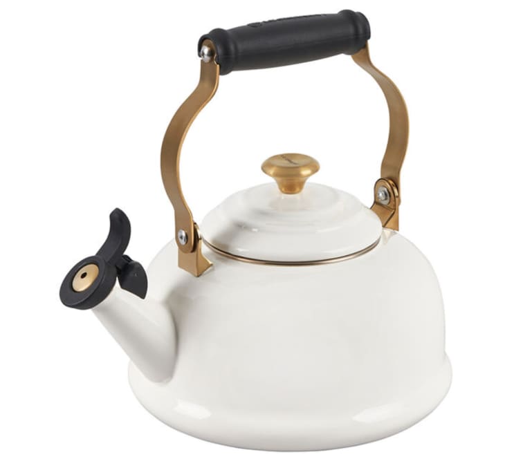 Noël Classic Whistling Kettle at Le Creuset