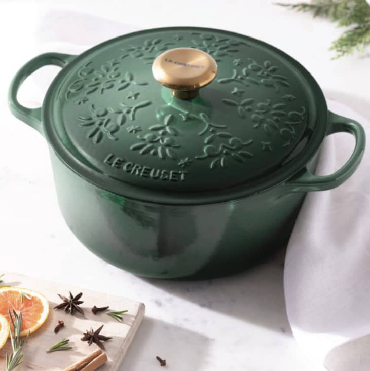 Noël Holiday Tree Round Dutch Oven at Le Creuset
