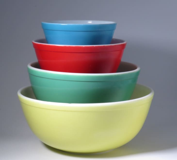 Pyrex Primary Color Mixing Bowls, Set of 4 at Etsy