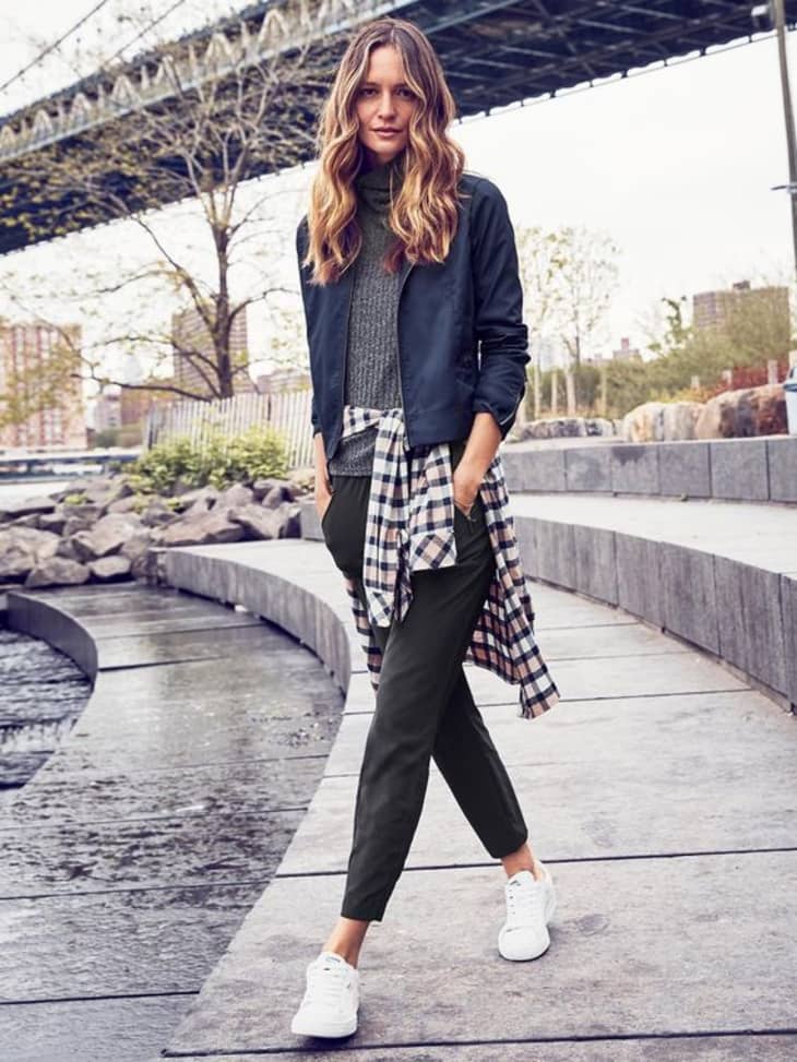 Women's Winter Joggers - Stay Cozy and Stylish in the Cold, Waist