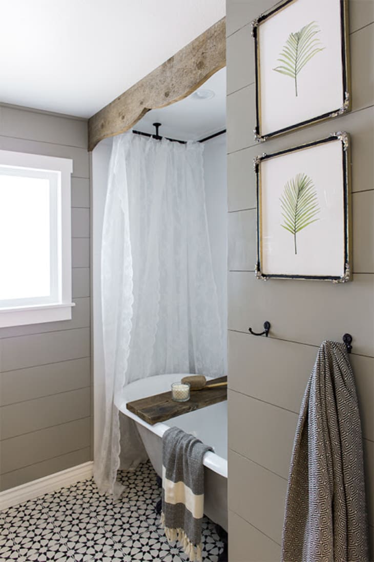 Make Draperies and a Wooden Cornice for a Shower