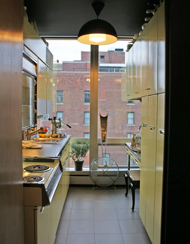 The Best Tiny Kitchens on Apartment Therapy