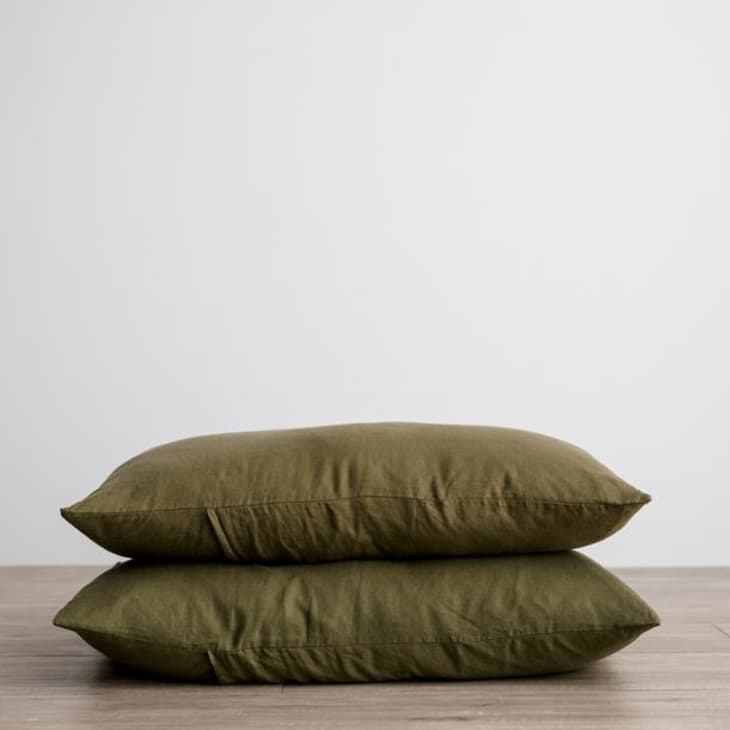 What is a Pillow Sham - And How is it Different From a Pillowcase