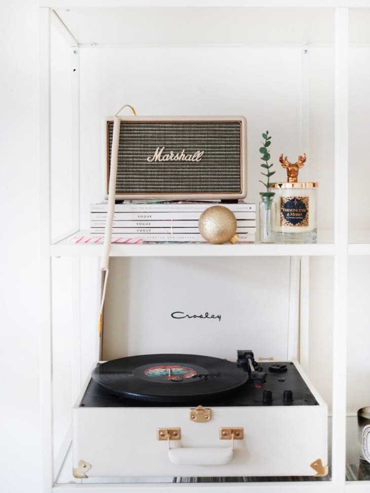 How Record Player Into Your Interior | Apartment Therapy