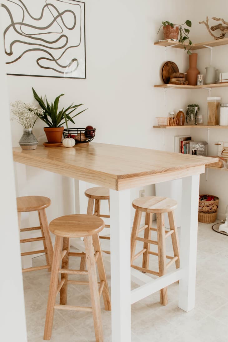 Picture of How to Pull Off a Minimalist Color Palette, According to Pros ...
