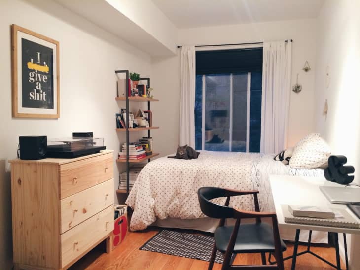 The “My Roommate Moved Out of the Bigger Bedroom” Makeover ...