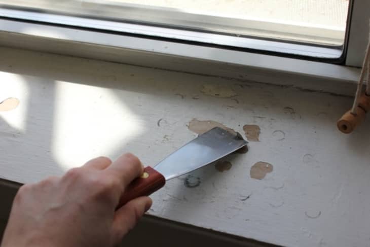 window paint trim apartment painting windowsills windows scrape sill therapy interior apartmenttherapy windowsill repainting diy exterior tips ledge cracked projects