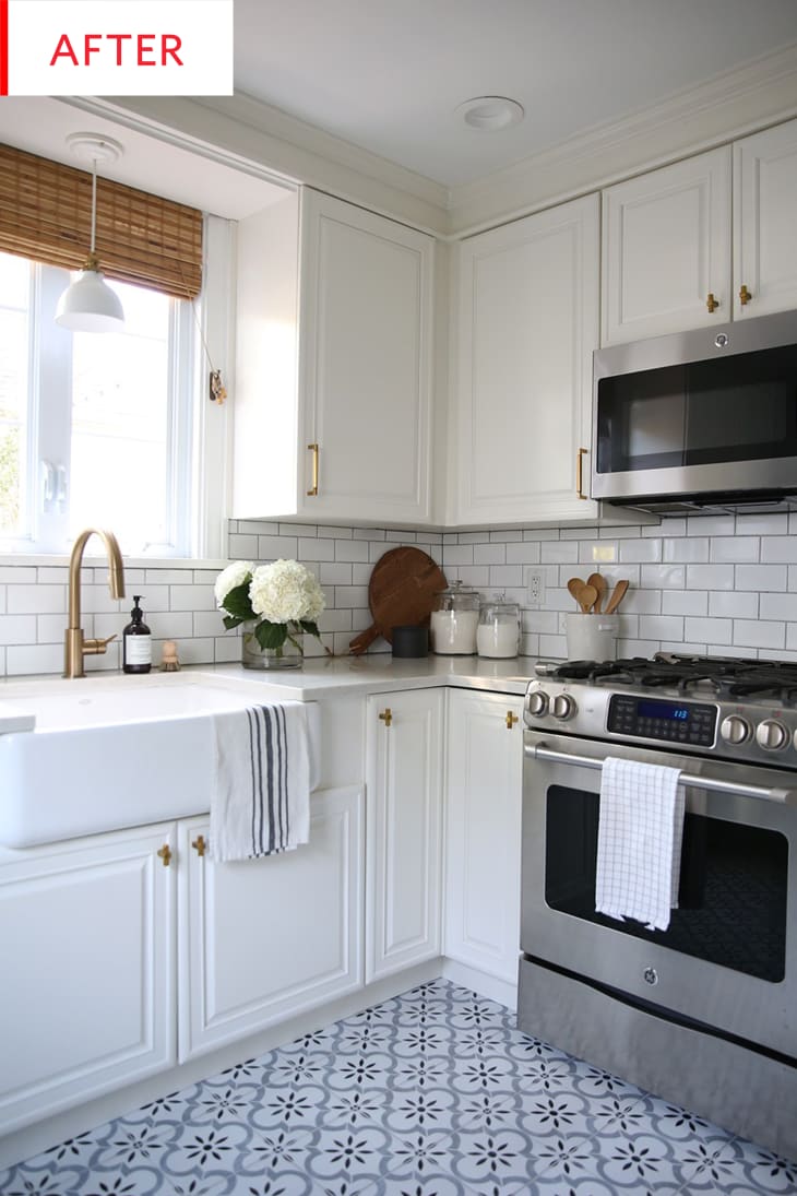 How to Update Old White Kitchen Cabinets   Photos   Apartment Therapy