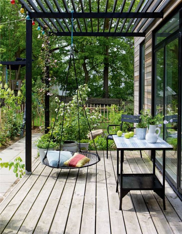 21 Unique Pergola Ideas for Your Short-Term Rental