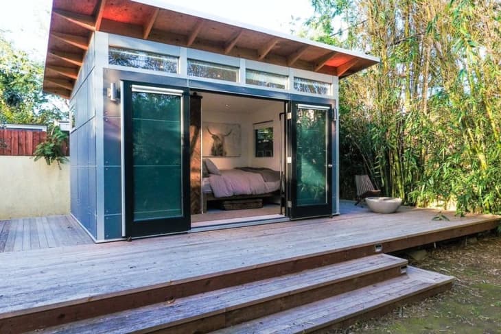  Tiny  Houses  on the Beach to Rent Under 100 Night 