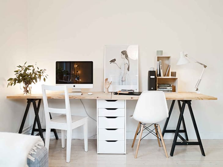 chic minimalist DIY desk