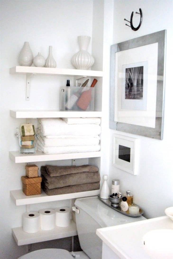 Floating Shelves Is a Trick for Creating Storage in a Small Bathroom