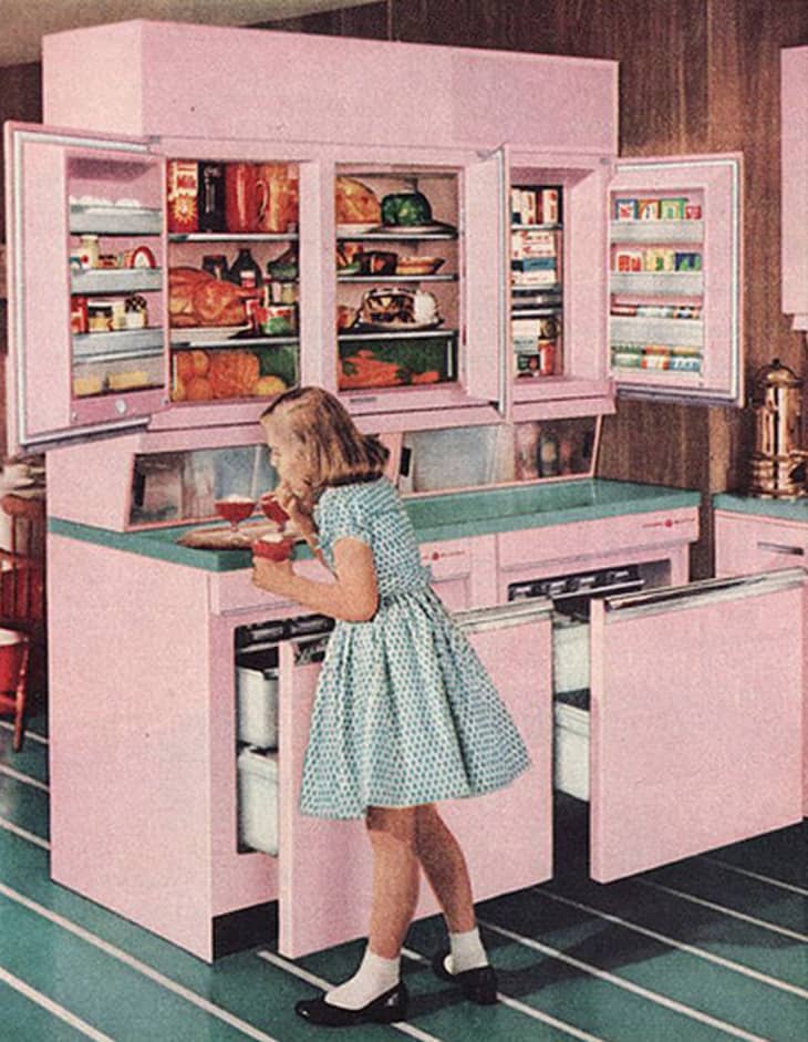 When Did Refrigerators Become Common? Unveiling the Cool History!