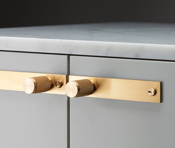 10 Modern Drawer Pulls and Cabinet Door Hardware