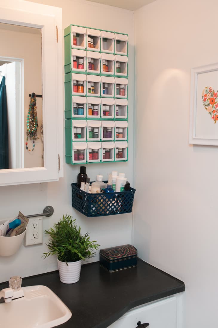 Put your bathroom walls to work (no drilling required) - IKEA