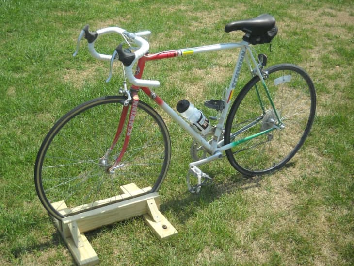 bike stand to make bike stationary