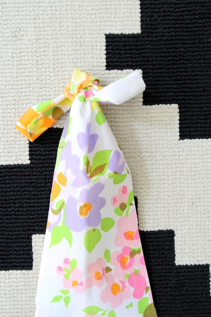 How To Make a NoSew Tote Out of a Pillowcase Apartment Therapy