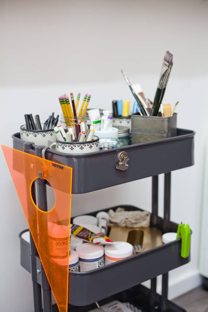 21 Under Desk Storage Ideas To Organize Your Workspace