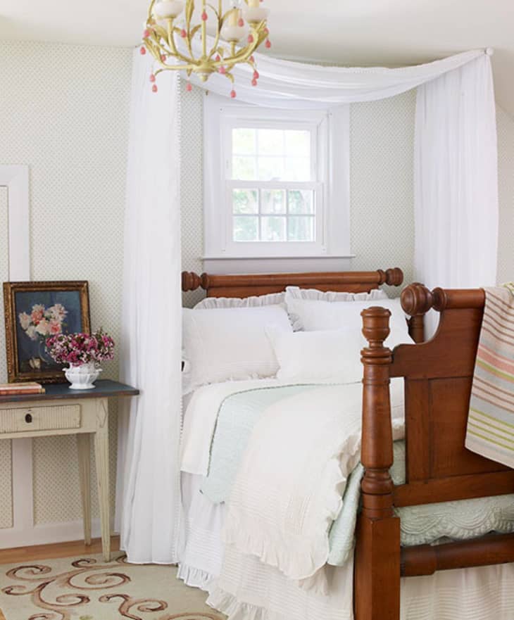 Diy Ideas For Getting The Look Of A Canopy Bed Without Buying A New Bed Apartment Therapy