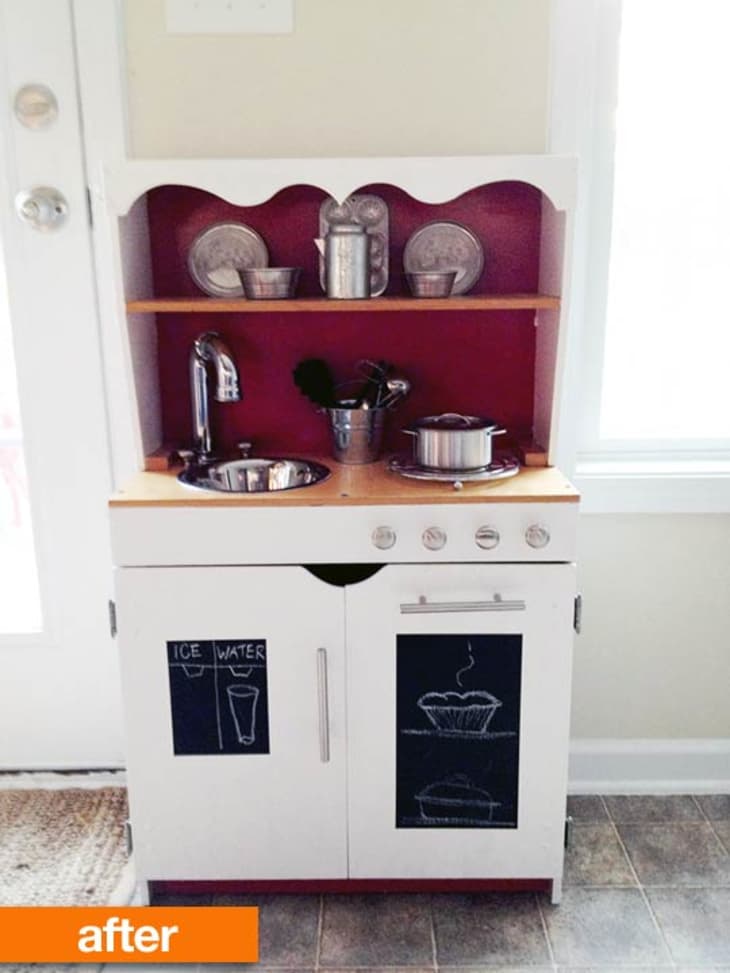 play kitchen in store
