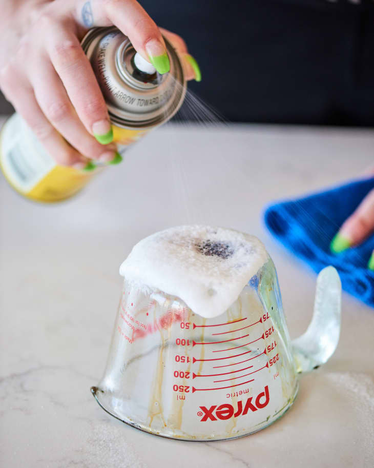 oven cleaning spray on pyrex