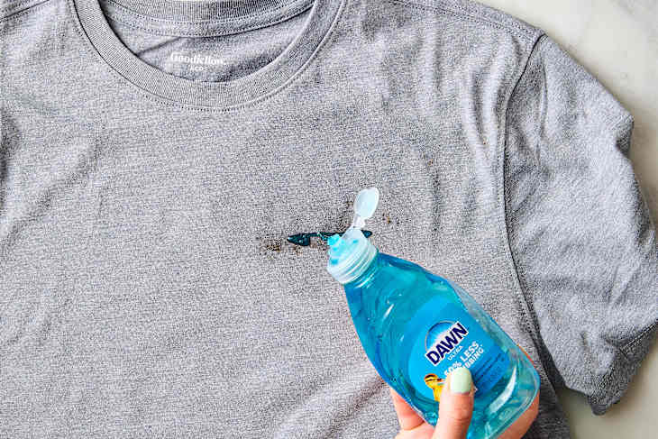 How to Remove Barbecue Stains From Your Clothes (You Need Just 3 Things) |  Apartment Therapy