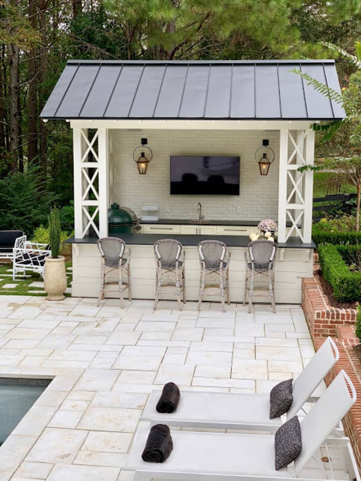 27 Amazing Outdoor Kitchen Ideas Your Guests Will Go Crazy For