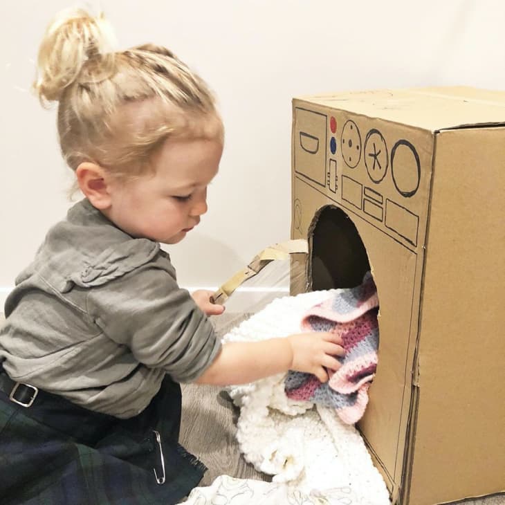 7 things to do with cardboard delivery boxes - Little Starlings