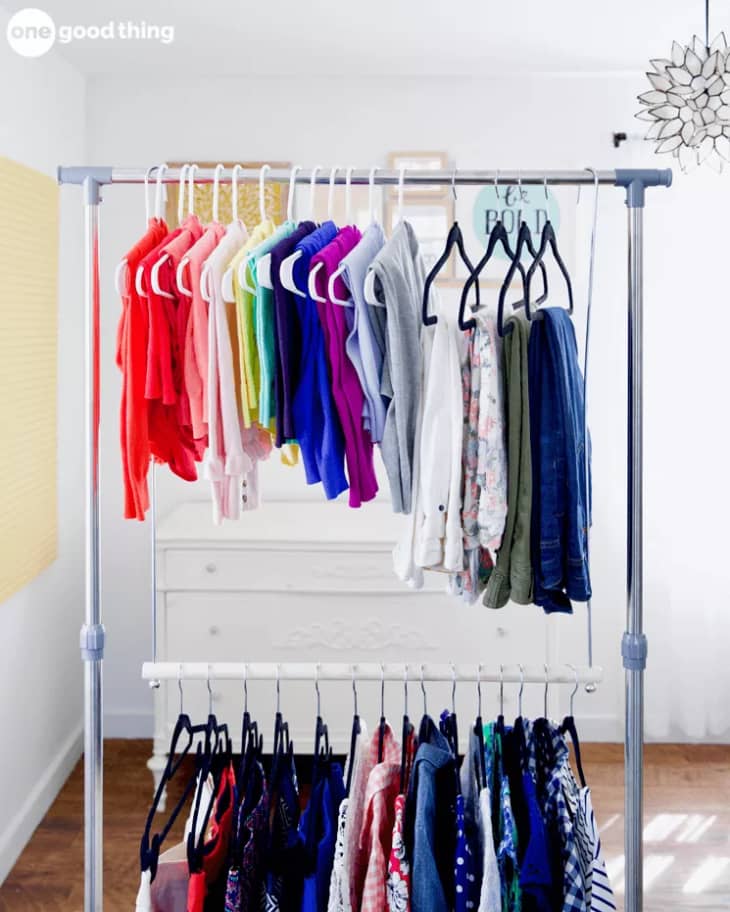 mobile clothes hanging rack with two rods