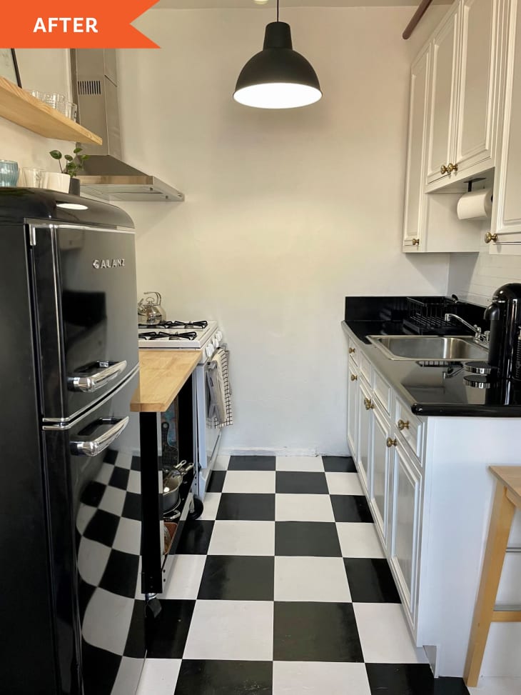 After: checkered floor in kitchen