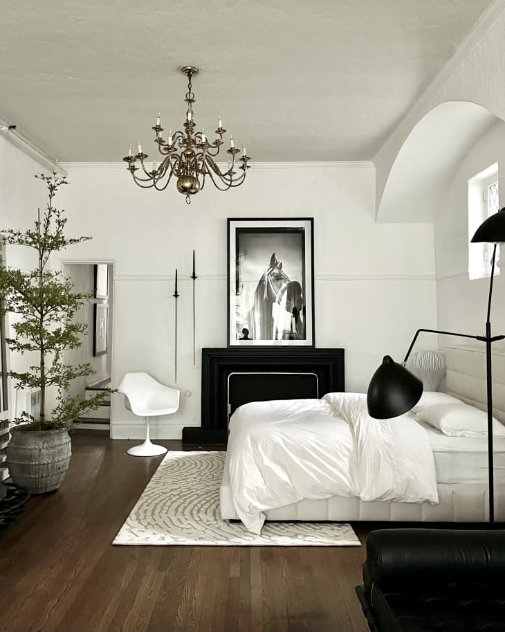 white bed with black dresser HH3500