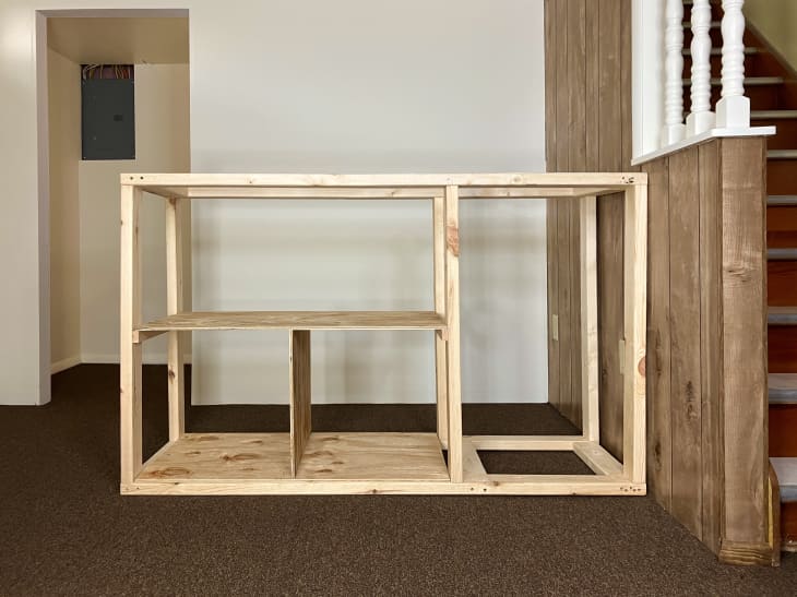 https://cdn.apartmenttherapy.info/image/upload/f_auto,q_auto:eco,w_730/at%2Fhome-projects%2F2023-07%2Fmarcel-diy-colletive-plywood-bar%2F14_Constructed_Base