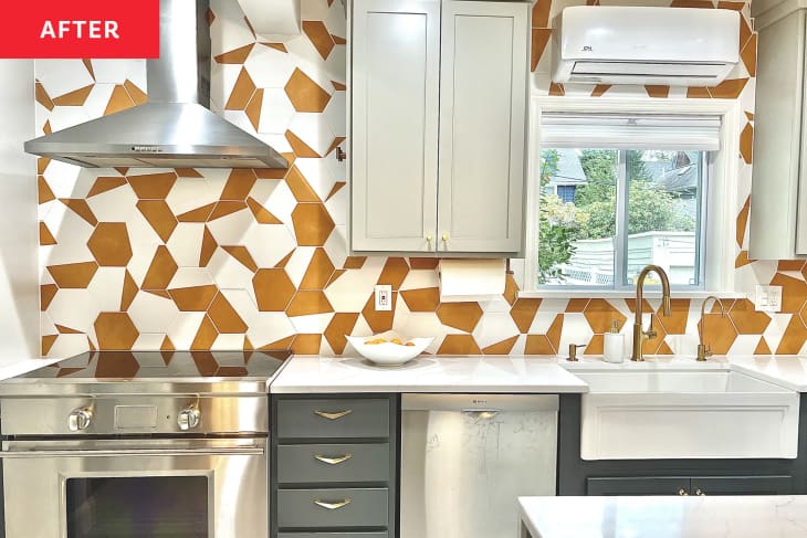 White Hex Tile Behind-the-Range Backsplash - Eclectic - Kitchen - San  Francisco - by Fireclay Tile