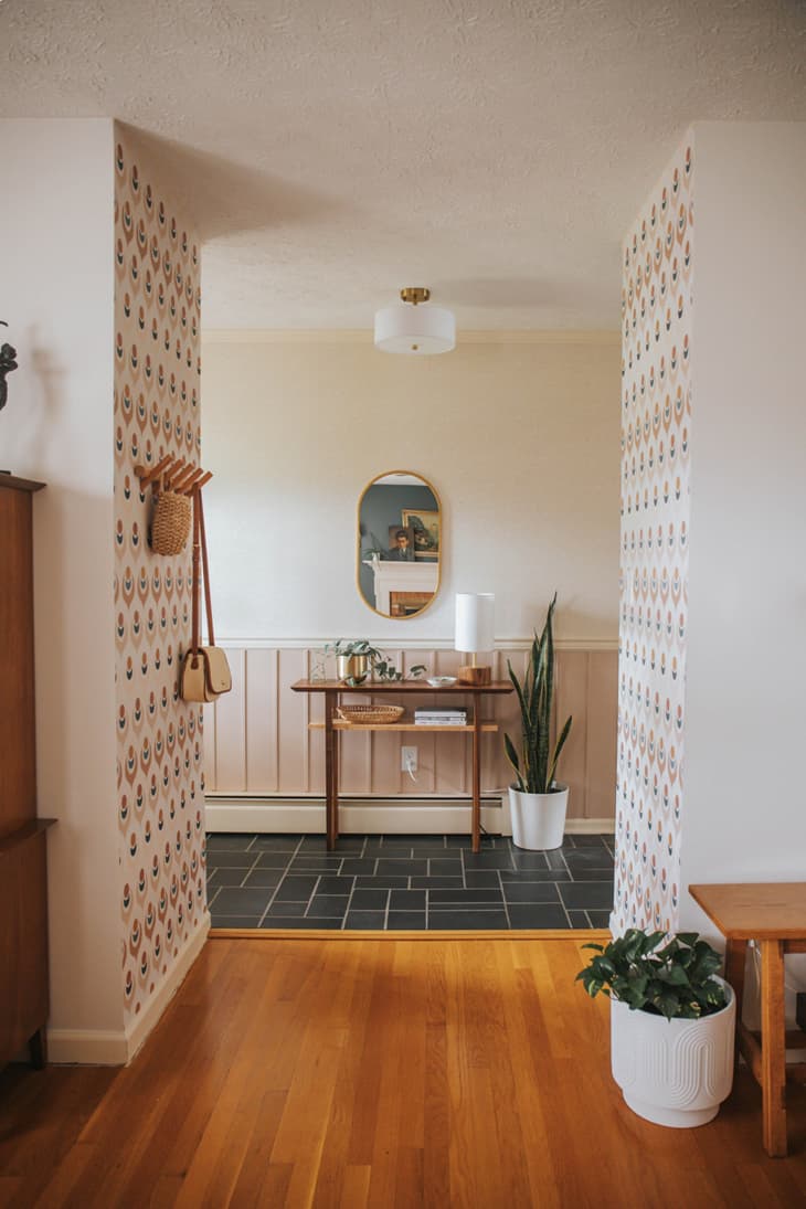 A DIY Living Room Accent Wall Combines Checkerboard & Plants