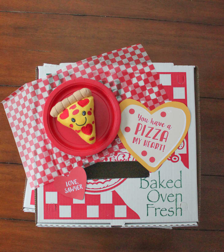 Pizza Valentine's day box.