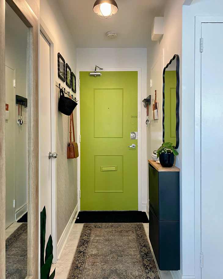 An Entryway’s Renter-Friendly $200 Makeover Adds Storage & Style ...