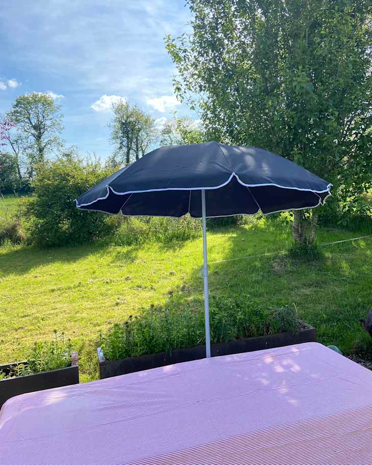 keter patio umbrella base Side Table With Hole For Outdoor Use – 2-in-1 ✓ Frankford Aurora 13' Octagonal 14.8 Multi Choose parasol:Aluminium w/Dusty white fabric and wood look parasol pole BestChoiceProducts9ftFringeMarketUmbrella–BohoPatioSunshadew/TiltUPF50+-PinkPinstripe