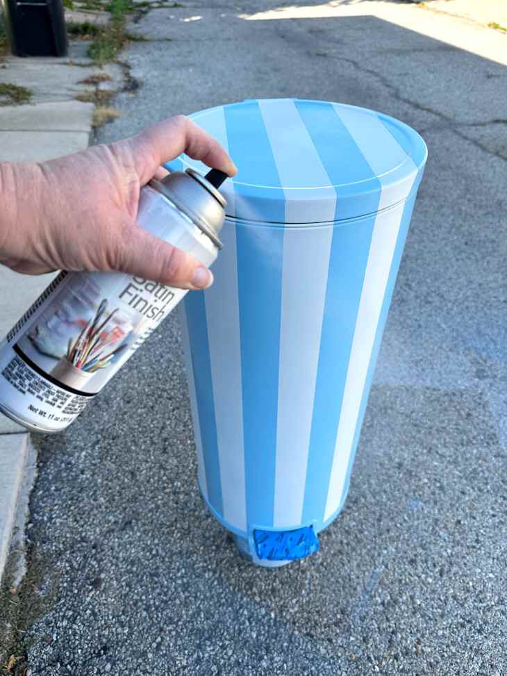 How to Paint a Metal Trash Can