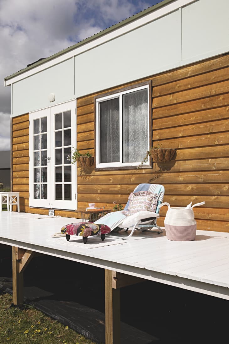 detached outdoor living spaces designs on The Best Outdoor Living Spaces Apartment Therapy