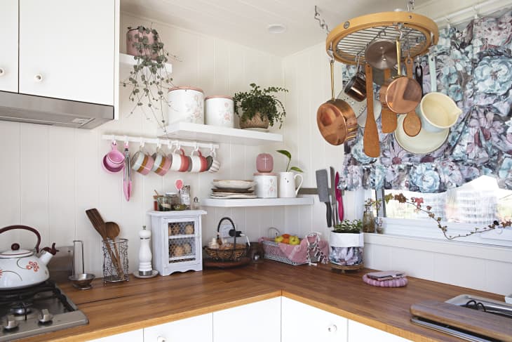 20 Genius Storage Ideas to Maximize Your Small Kitchen