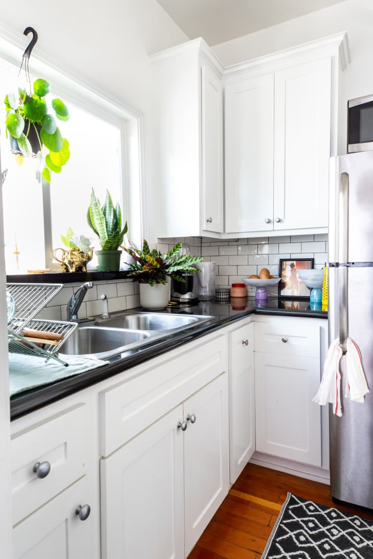 Essential Equipment and Supplies for the First College Apartment Kitchen -  Jeanette's Healthy Living